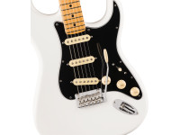 Fender Player II Stratocaster Maple Fingerboard Polar White Fender Player II Stratocaster Maple Fingerboard Polar White